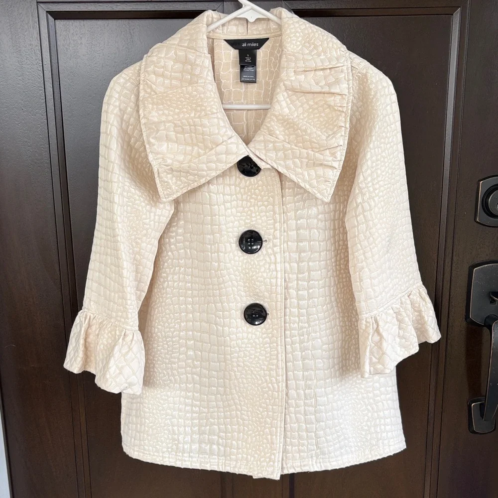 EUC Ali Miles A-Line Button Front Jacket Top Ivory Size Small - Picture 1 of 8